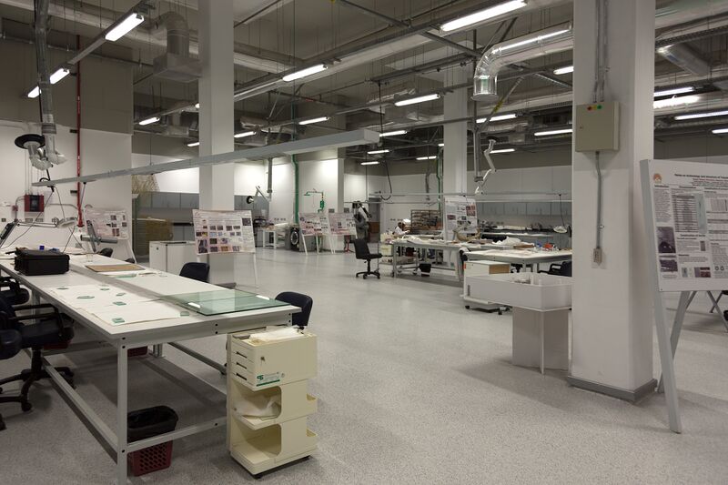 Datei:GEM Conservation Center 2.jpg